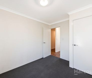 Comfortable and Low Maintenance - Photo 5