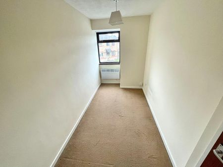 2 bedroom semi-detached house to rent - Photo 3