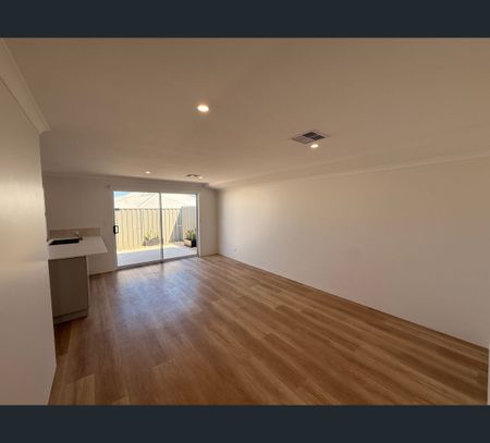 6b Gambier Gr, Eglinton, WA 6034 - Photo 4
