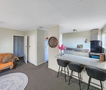 2 Bedroom in Maungaraki - Photo 1