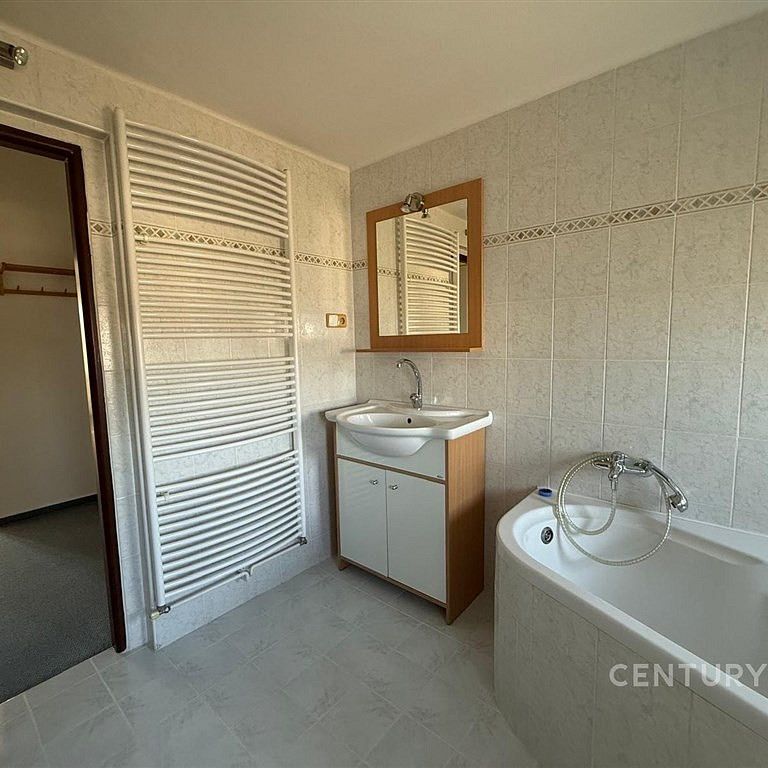Pronájem bytu 4+1 86 m² - Photo 1