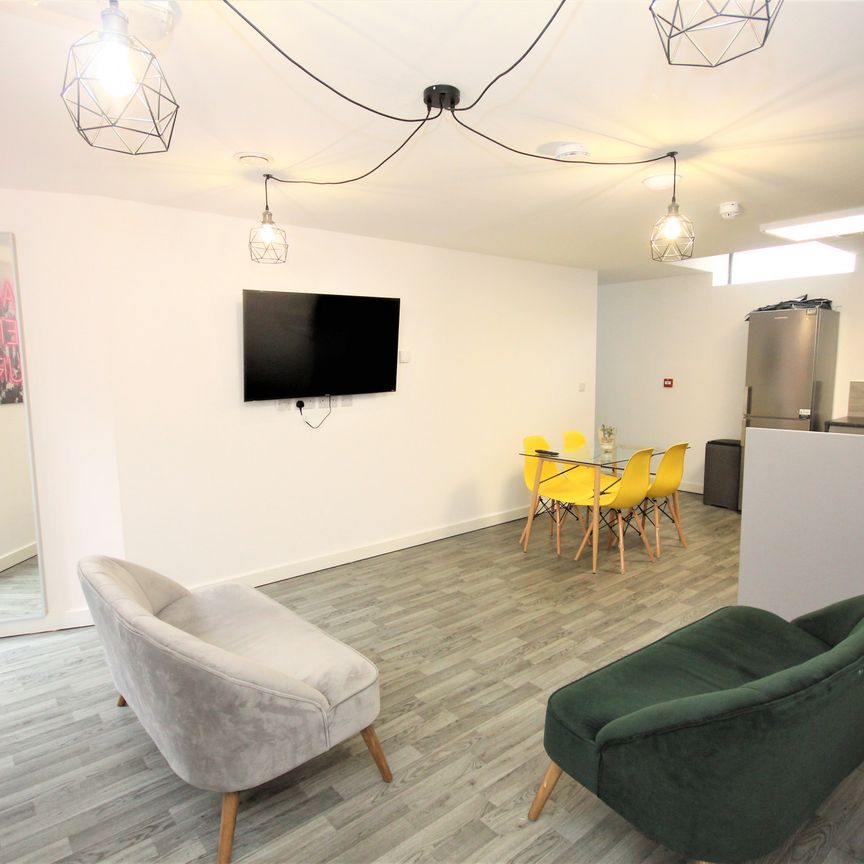 Gordon Street, Preston - Photo 1