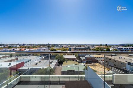 East Perth - Photo 5