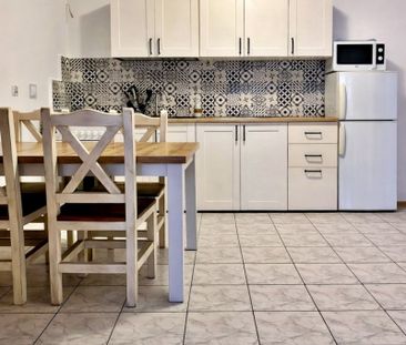 Duże, 2 oddzielne pokoje, parking, media w cenie - Фото 5