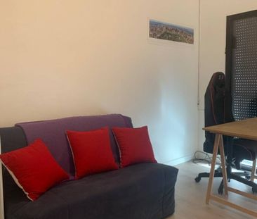 Une chambre Rond-point de Paris - Photo 1