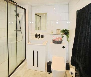 Sovereign Court, Bradford, BD2 - Photo 4