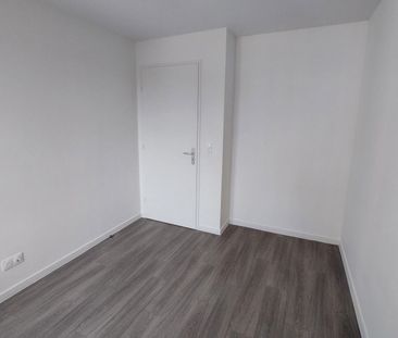 location Appartement T3 DE 61.26m² À LE BLANC MESNIL - Photo 2