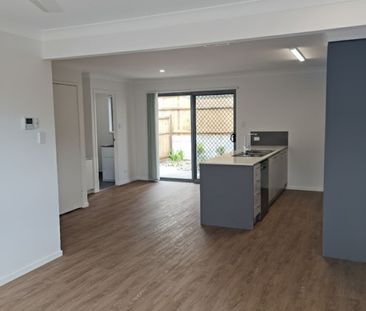 Avail 16/01/26-3 BED 2 BATH TOWNHOUSE WITH FULLY DUCTED AIR - Photo 1