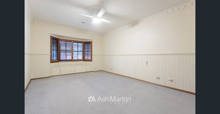 Charming Lifestyle Family Home - Photo 2