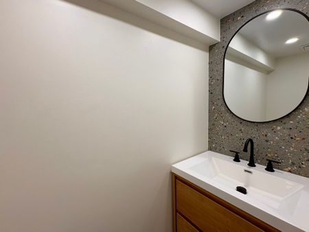 For Lease - 275 Mortimer Avenue, Toronto, Ontario - Photo 5