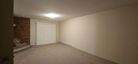 3bed 3bath Duplex; Downtown – Available January 1 - Photo 5