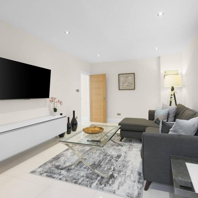 4 bedroom apartment to rent - Photo 1