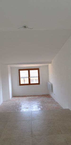 AIX EN PROVENCE - A LOUER - T2/3 EN TRÈS BON ETAT - RUE CALME - Photo 1