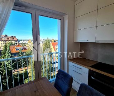 Atrakcyjne mieszkanie na wynajem 3 pokoje plus garaż w Centrum - Zdjęcie 5