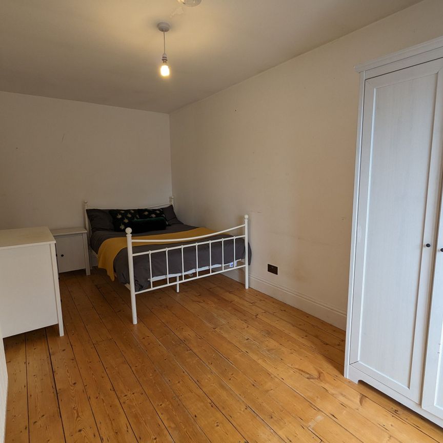 Double room - Large communal space - Photo 1