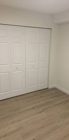 Large Renovated 2 Bedroom in Great location - Photo 1