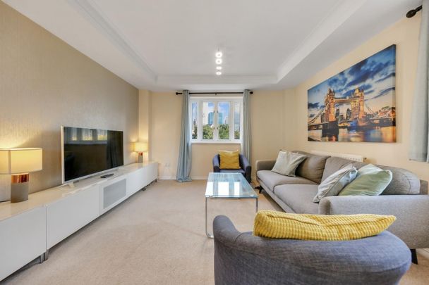 2 bedroom Flat To Let Total Size: 765 SQ FT - Photo 1