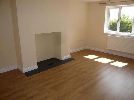 3 bedroom house to rent Mallins Lane, Longcot, Faringdon, Oxfordshire, SN7 - Photo 1