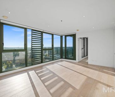 Luxury apartment with racecourse views - Photo 2