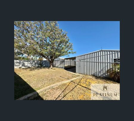 18 Oleander Cres, Rangeway, WA 6530 - Photo 4