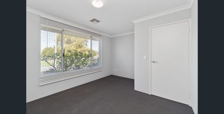 4*2 Morden Home in Dayton - Photo 5