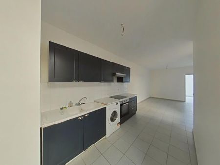 Location Appartement 2 pièces 40m² ROMANS SUR ISERE 26100 - Photo 2
