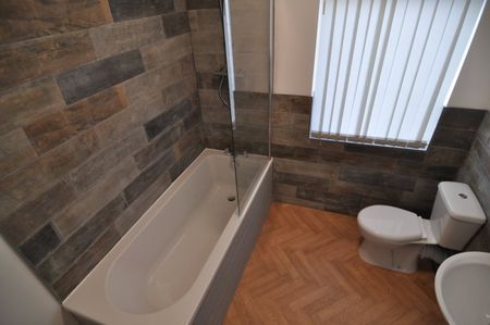 1 bed House Share - To Let - Photo 3