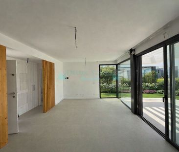 Semi Detached Villa for rent in Estepona - Photo 2