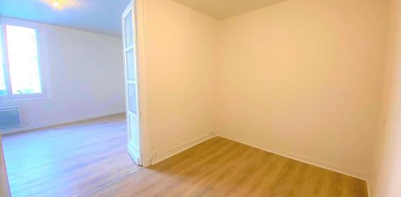 Location Appartement 1 pièce 30m² COUTRAS 33230 - Photo 2