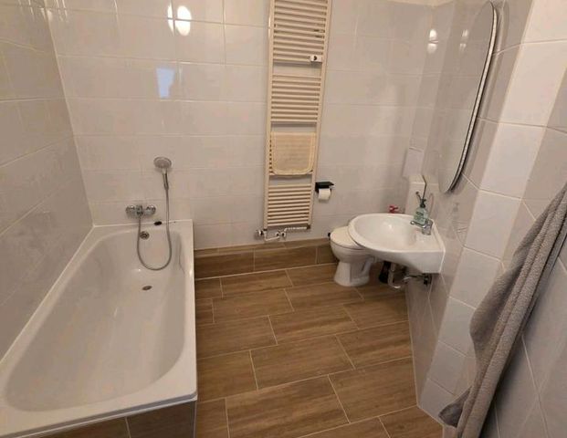 110m² Wohnung Küche Neu 2 Bäder Zentrum Reichenbach - Photo 1