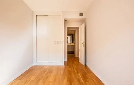 Pozuelo de Alarcón, Community of Madrid - Photo 3