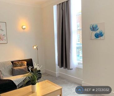 1 bedroom flat to rent - Photo 6