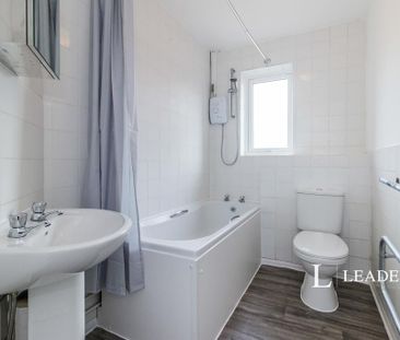 2 bedroom flat to rent - Photo 6