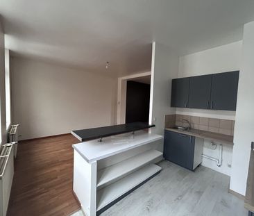 Location Appartement 4 pièces 97m² - Photo 2