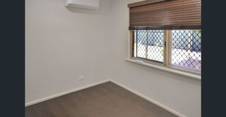 IDEAL FAMILY HOME - Modern Interior with AMPLE Parking!!! - Photo 3