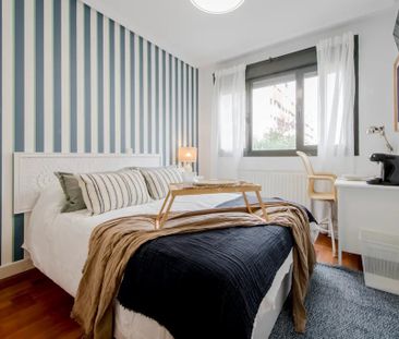 Calle de Ana de Austria, Madrid, Community of Madrid 28050 - Photo 3