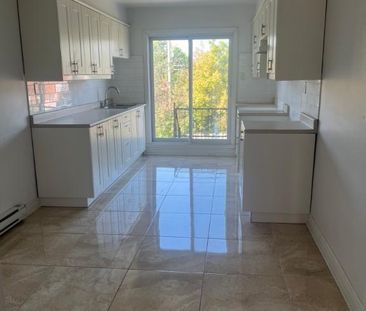 4 1/2 NOUVEAU ROSEMONT- LIBRE IMMÉDIAT - Photo 2