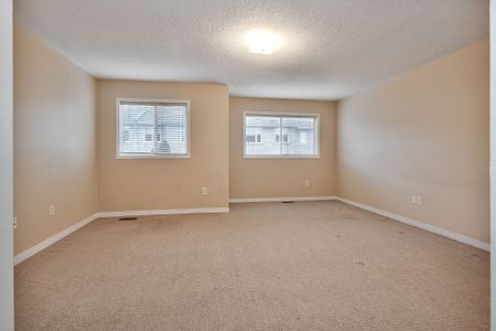 For Lease - 1765 Cobra Crescent, Burlington, Ontario - Photo 4