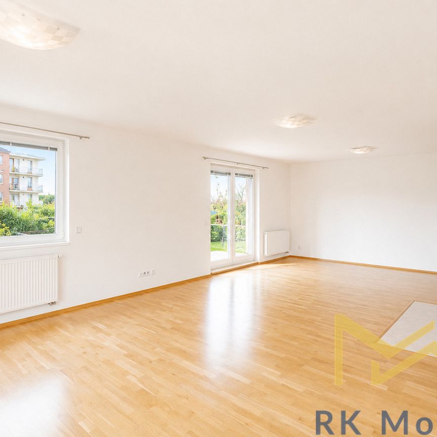 Pronájem domu 350 m² s pozemkem 950 m² - Фото 1