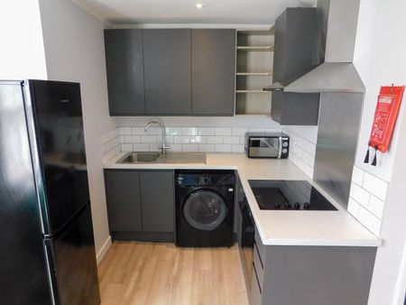 3 Bed Flat, Bishopston, BS7 - Photo 5