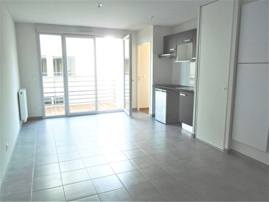 Location Appartement 2 pièces 41m² ST ANDRE DE CUBZAC 33240 - Photo 1