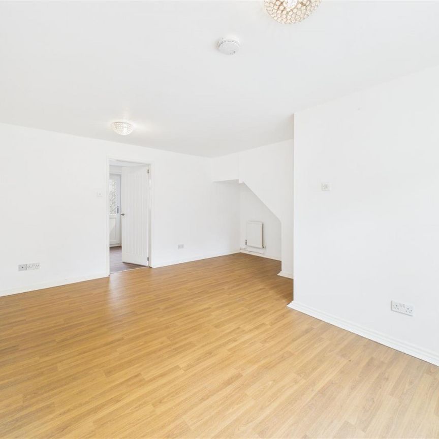 3 bedroom Town house to rent - Photo 1