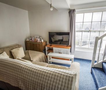Long Street, Dursley - Photo 1