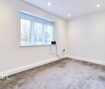 4 bedroom detached house to rent - Photo 5