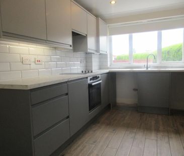 3 bedroom bungalow to rent - Photo 2