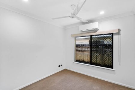 Beautiful family home with solar, batteries + powered shed - Photo 3