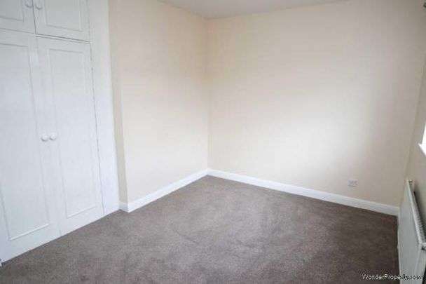 2 bedroom property to rent in Newton Le Willows - Photo 1