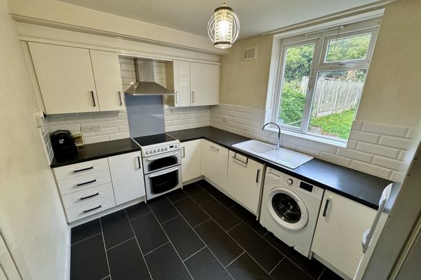 Menin Road - Photo 1