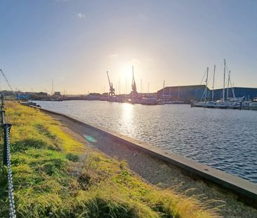 Anchor Street, Orwell Quay - Photo 3