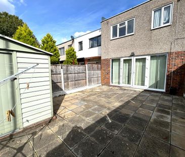 3 bedroom terraced house to rent - Photo 4